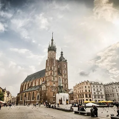 Lion - Your Own In Cracow 아파트 *